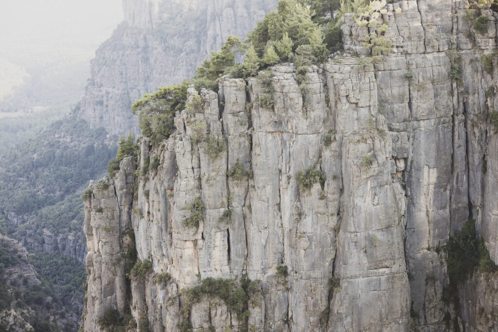 Free Solo Climbing What to Expect If You Fall