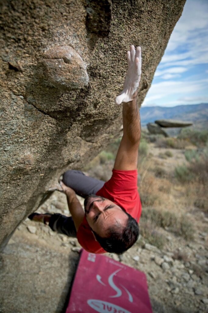 Free Solo Climbing What to Expect If You Fall