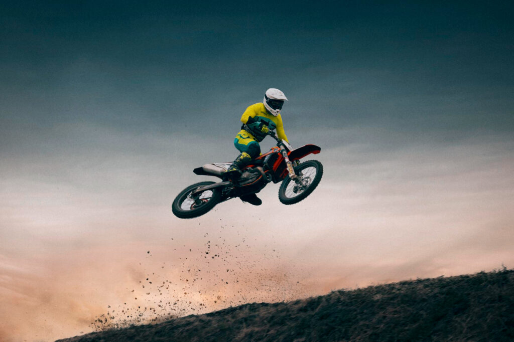 Choose the Right Motocross Bike for Motocross 