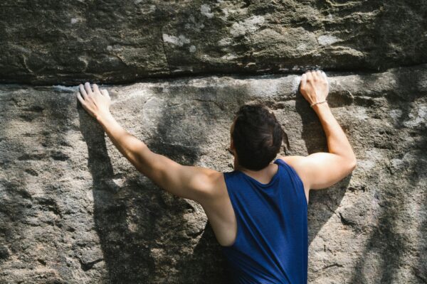 Must-Have Outdoor Bouldering Gear for Beginners